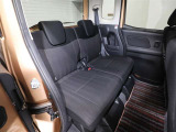 もちろん後席もきれいにリフレッシュ済み☆徹底洗浄、消臭・除菌も実施済みです。是非ご覧になってください♪