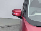 【ウインカー付ドアミラー】視認性が上がり、車・バイク事故防止にもつながります。
