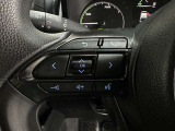ステアリング装備◇ディスプレイ表示切替◇オーディオ切替◇レーダークルーズコントロールなどの操作が行えます