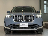 BMW代表的な特徴のキドニーグリル。BMWのすべてのモデルに採用され、BMWらしさを強調しております。