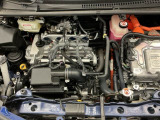 技術が詰まったエンジンルームもご覧の通りピカピカにクリーニング済みです。ハイブリッドなのでお財布にも環境にも優しいです。