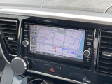 ♪純正ナビ付いてます!一度使い出すとナビにいつも頼っちゃいます!遠方に旅行する時には本当に重宝しますよ〜 ♪