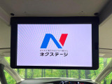 【フリップダウンモニター】大画面モニターで後席でもエンタメをお楽しみいただけます。小さなお子様にも大人気の装備です♪