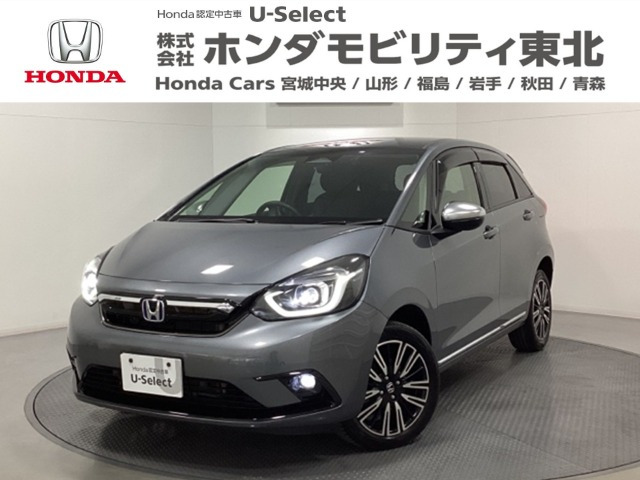 フィット  1.5 e:HEV リュクス 4WD