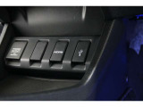 スマートフォンなどの音楽再生が可能なUSB接続ジャック装備車両です♪♪♪