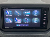 社外SDナビ(CN-R300WD)を装着しています。USB接続/CD・DVD再生/フルセグ視聴等が使用できます。