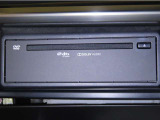 CD・DVDの再生ができます。