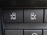 【両側電動スライドドアスイッチ】スマートキーや運転席のスイッチでスライドドアの開閉が可能♪電動なので力を入れてドアを開ける必要が無く小さいお子様でも、重い荷物を持っている時でもラクに開け閉めできます