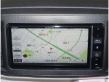 社外品ナビを装備。タッチパネル式で使いやすく、お出かけもラクラクです。
