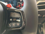 ステアリングホイールに装備されているマルチファンクションボタンを押すだけで電話やスピーチコントロール、オーディオなどの機能が操作できます♪