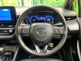 【純正革巻きステアリング】上質な革を使用することで、手にしっかり馴染みとても運転しやすいハンドルです♪