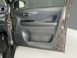 運転席ドアの内張☆パワーウィンドウです♪