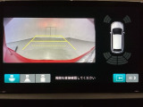 バックでの車庫入れも安心です! リアカメラが付いているバックモニター付のナビディスプレーを装備しております。バンパーについているソナーや、操作線もついており距離感も画面から確認できます。