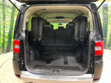 後席を格納すると、これだけの広さが!シーンに合わせたシートアレンジで、大きな荷物も積むことが出来ます♪