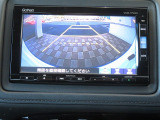 ギヤをRに入れるとナビの画面に後ろの映像が映るリヤカメラ付!後退時の安全確認やコンディションの悪い視界でもカラーバックモニターがドライバーをサポート☆☆☆