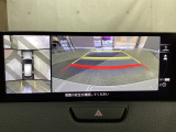 狭い場所での駐車やすれ違いなどでより的確な運転操作に役立つ360&deg;ビューモニターが装備されています。