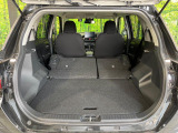普段のお買い物や通勤、送迎等に十分な荷室スペースを確保しております。セカンドシートを倒すと、大きな荷物の積載も可能です♪
