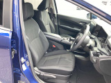 前席です。シートには汚れ等が無く綺麗です。