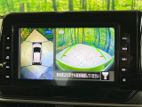 【アラウンドビューモニター】専用のカメラにより、上から見下ろしたような視点で360度クルマの周囲を確認することができます☆死角部分も確認しやすく、狭い場所での切り返しや駐車もスムーズに行えます。