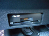 ETC2.0は、運転席ハンドル下にあります。