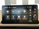 純正スマートナビ付きです!ホンダコネクト対応、フルセグTV視聴、Bluetooth・ミュージックプレーヤー接続可能です!