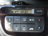 【オートエアコン】お好みの温度をセットするだけで、春夏秋冬、一年を通して快適にお過ごしいただけます♪エアコンの風量などを自動でコントロールしてくれます♪