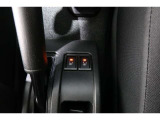 シートヒーター装備車両♪♪寒い冬はもちろん♪肌寒い春先・秋口まで活躍してくれるあると嬉しい装備です♪♪