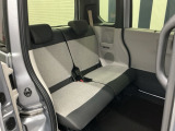 リアシートも広々としていて、座りやすいです。