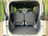 普段のお買い物や通勤、送迎等に十分な荷室スペースを確保しております。サードシートを倒すと、大きな荷物の積載も可能です♪