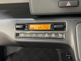 フルオートエアコンで1年中車内は快適!