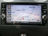 純正ナビで、初めての道や遠出でも安心、もちろんCDプレーヤー搭載なので、好きな音楽を聴きながら楽しいドライブを♪