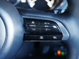 前走車両の速度に合せて、自車の速度を調整できる「MRCC(マツダレーダークルーズコントロール)」を装備しています。