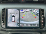 狭いスペースで駐車をするとき四苦八苦したことありませんか? これがあればもう大丈夫。車を上から見た状態で画面に映されるので、駐車がラクラク!