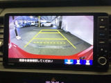 バックモニター付きで、車庫入れやバック時の後方確認をサポート。