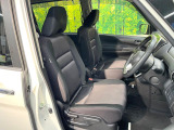 運転席シート廻りは使用感も少なく、良好な状態となっています。前オーナー様が丁寧に使っていたことがよくわかりますね。