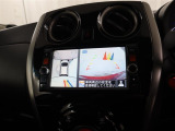 【バックモニター】付です。バックギヤに入れるだけで、ナビの画面に後方視界を映し出して非常に便利ですよ(^^♪後ろが見えることで安全確認も出来ますね☆