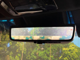【デジタルインナーミラー】カメラが撮影した車両後方の映像をルームミラー内に表示。クリアな視界で状況の確認が可能です!※ドラレコ機能ご利用には別途SDカードをご用意いただく場合があります。