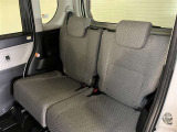 こちらは後部座席です!ゆったりと過ごしやすいかと思います☆