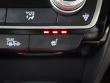 シートヒーター装備付き車!!座席に埋め込まれた電熱線によりシートを暖めることが出来る装備で、温められたシートは、寒い冬には最適です!!