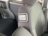 運転席からでも助手席のシートを倒すことができます。