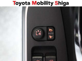 駐車時に便利なスマ-トキ-連動オ-ト格納式ドアミラーを装備しています。施錠すると自動的にドアミラーを格納する便利な機能です!