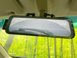 【デジタルインナーミラー】後席の大きな荷物や同乗者で後方が確認しづらい時でも安心!カメラが撮影した車両後方の映像をルームミラー内に表示。クリアな視界で状況の確認が可能です!