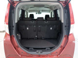 広々としたラゲージスペースを備えています。大きなものや長さのある荷物もしっかりと積み込めます。