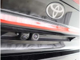 バックカメラが付いているので後方確認が非常にしやすいです。今や運転初心者も熟練者も必須装備!ついていて損はないですね♪