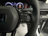 高速での運転をサポートし疲労を軽減する前車追従機能付きクルーズコントロール機能を標準装備しています。