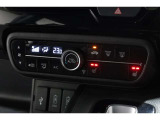 運転席・助手席に寒い日に快適なシートヒーター装備!寒い季節にはありがたいですね!
