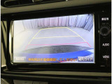 バックガイドモニターで、後方を確認しながら安心して駐車することができます。運転初心者も熟練者も必須の機能ですよ!