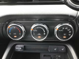 エアコンはオートエアコンです☆快適な空間で運転していただけます☆