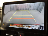 バックガイドモニターで、後方を確認しながら安心して駐車することができます。運転初心者も熟練者も必須の機能ですよ!