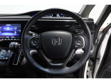 Hondaセンシングの機能のひとつ、アダプティブクルーズコントロール付!アクセルから足を離しても設定したスピードと前車との車間を保ち走行してくれます!車線維持もアシスト☆高速道路で疲労軽減ですね☆
